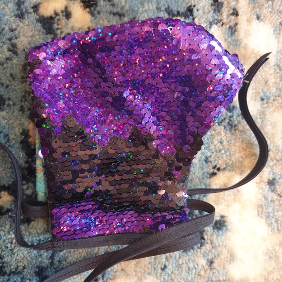Triple layer color shifting sequin masks - Picture 4 of 6